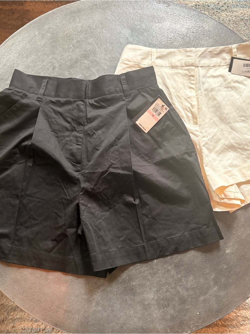 DANIELLE BERNSTEIN Black and Cream Tailored Shorts